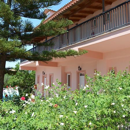 Appartement Red Rose Garden à Tsilivi  Extérieur photo